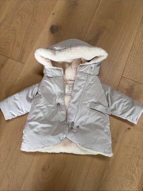 Zara Gray Hooded Puffer Jacket with Sherpa Lining Size 3-6 Months